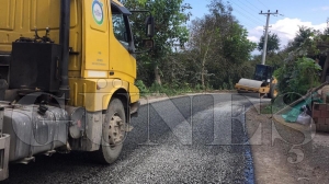 Fatsann grup yollar asfaltla buluuyor